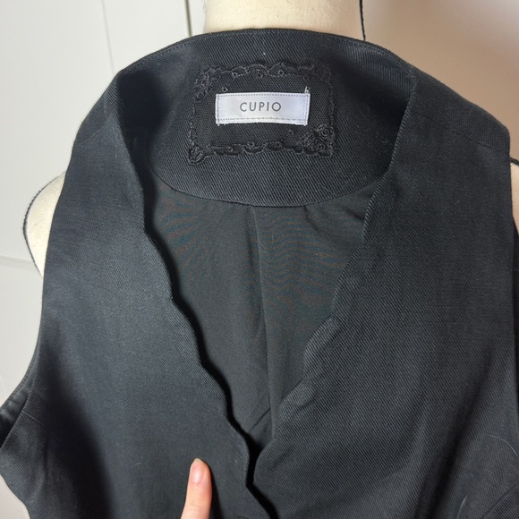 CUPIO button down ruffle accent vest black size medium - Picture 5 of 8